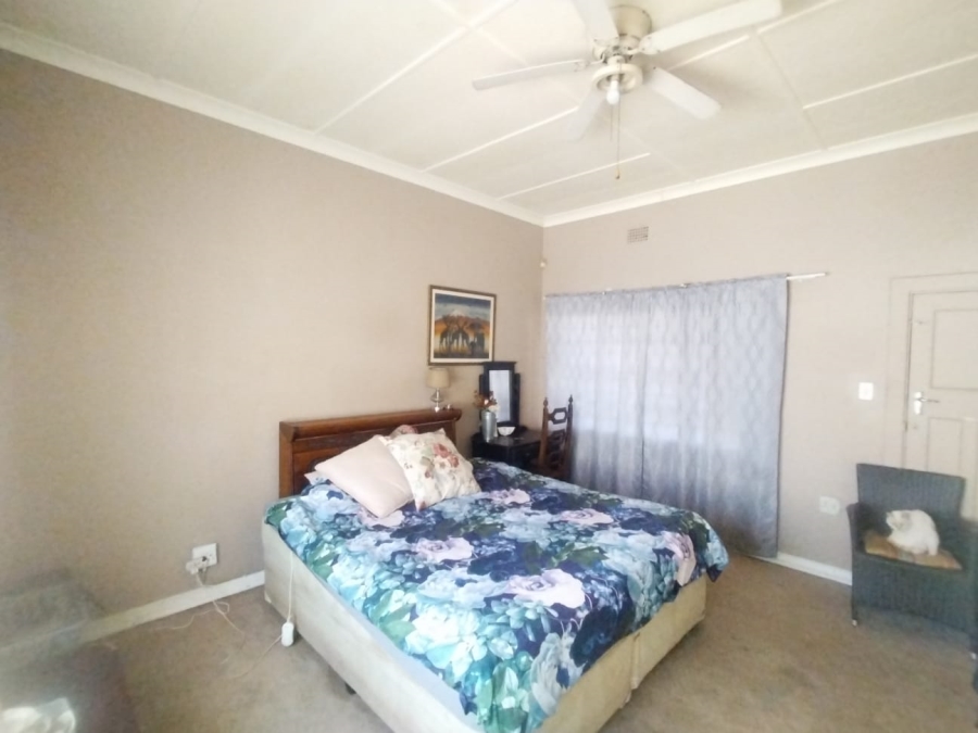 4 Bedroom Property for Sale in Wentworth Park Gauteng