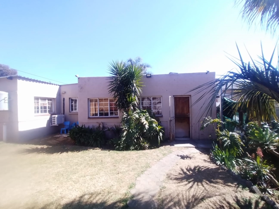 4 Bedroom Property for Sale in Wentworth Park Gauteng