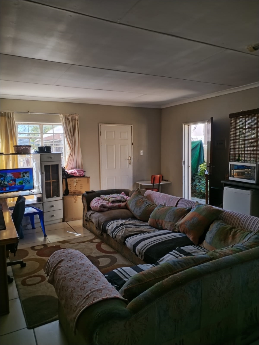 4 Bedroom Property for Sale in Wentworth Park Gauteng