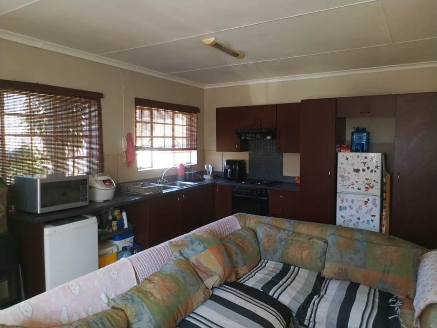 4 Bedroom Property for Sale in Wentworth Park Gauteng