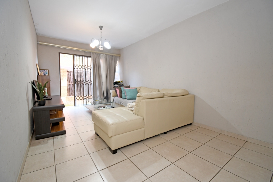 2 Bedroom Property for Sale in Lyndhurst Gauteng