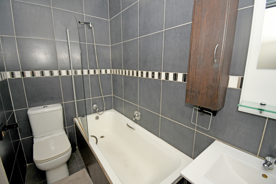 2 Bedroom Property for Sale in Lyndhurst Gauteng