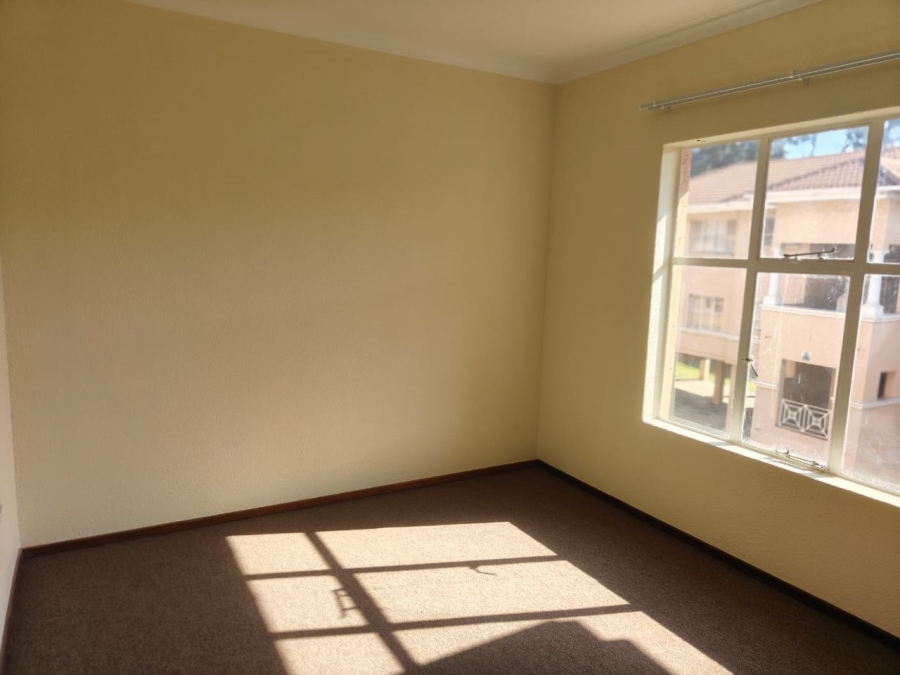 To Let 2 Bedroom Property for Rent in Three Rivers Proper Gauteng