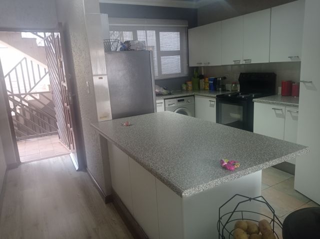 To Let 2 Bedroom Property for Rent in Westdene Gauteng