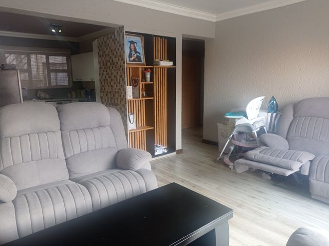 To Let 2 Bedroom Property for Rent in Westdene Gauteng