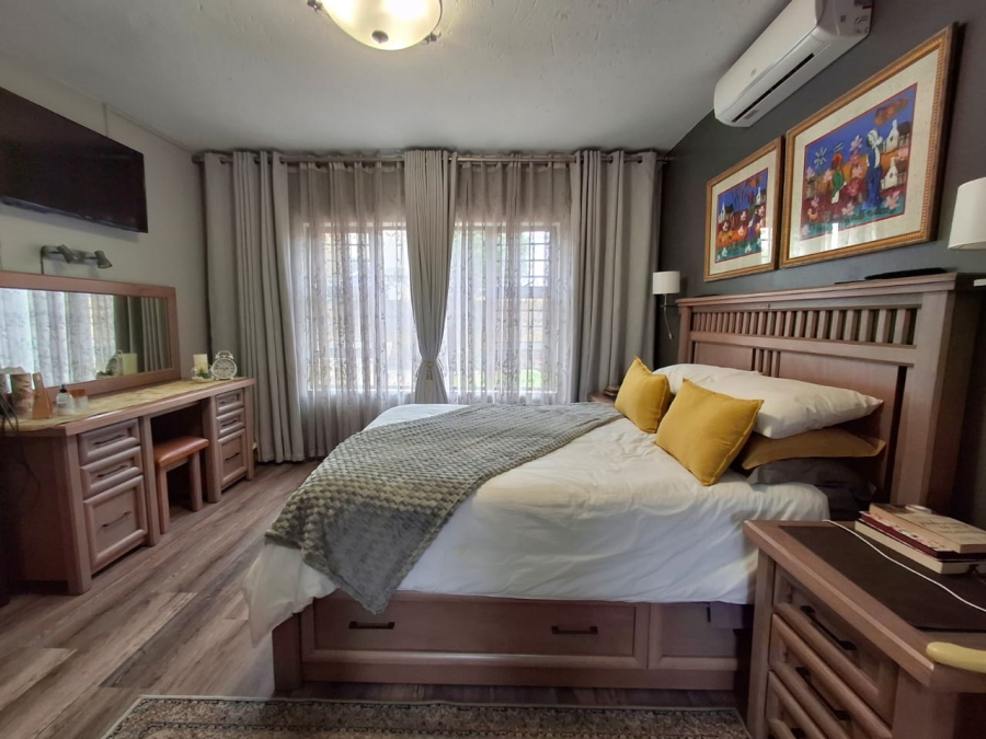 3 Bedroom Property for Sale in Sonneveld Gauteng