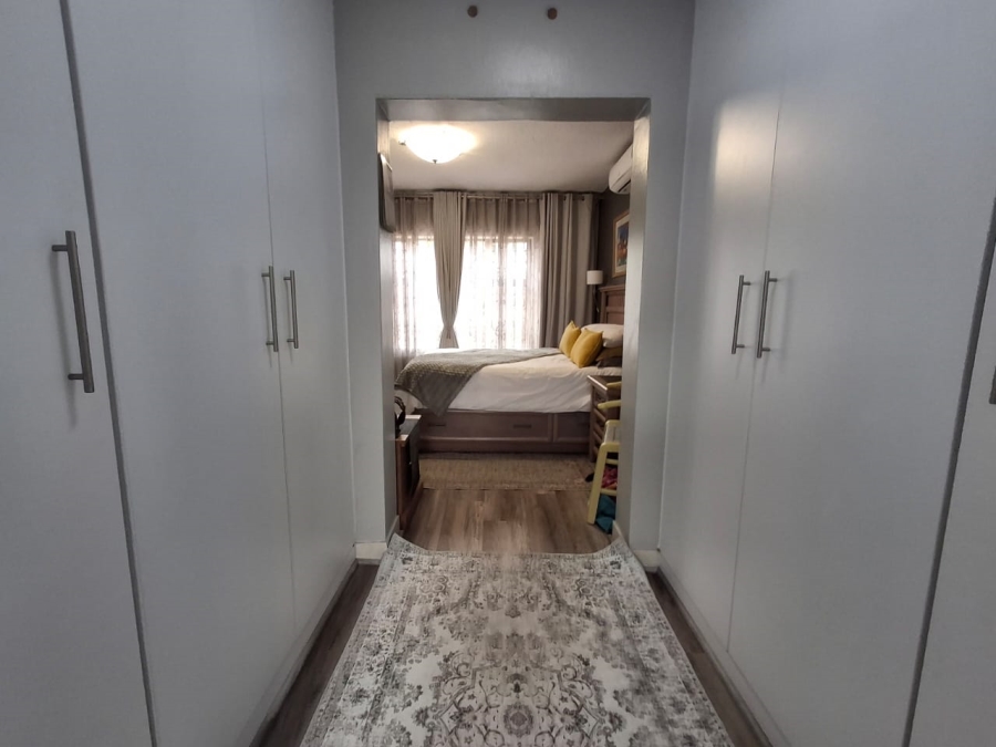 3 Bedroom Property for Sale in Sonneveld Gauteng