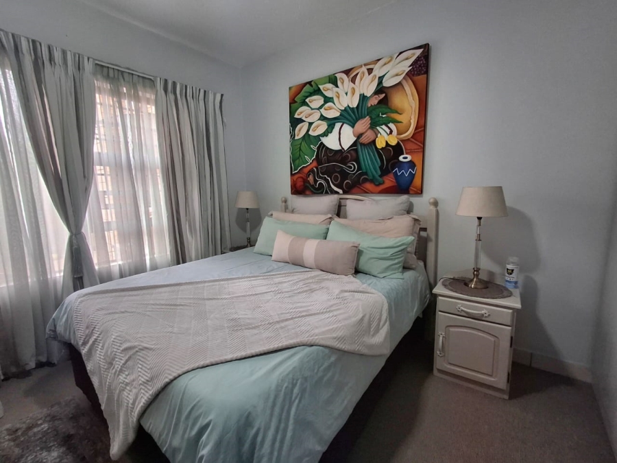 3 Bedroom Property for Sale in Sonneveld Gauteng