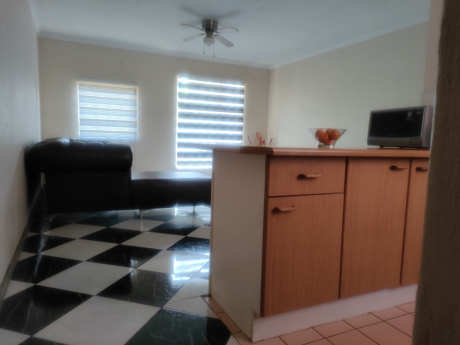 2 Bedroom Property for Sale in La Montagne Gauteng