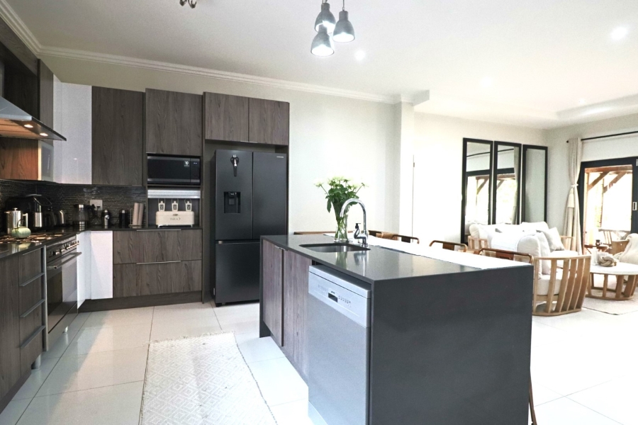 3 Bedroom Property for Sale in Bryanston Gauteng