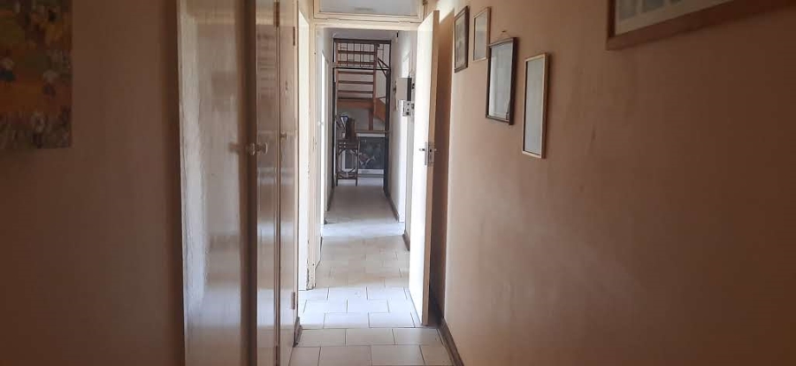 7 Bedroom Property for Sale in Bredell Gauteng