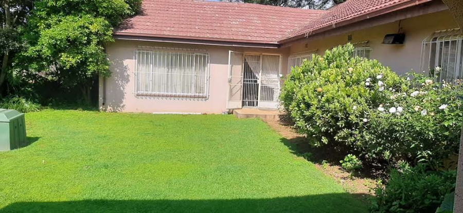 7 Bedroom Property for Sale in Bredell Gauteng