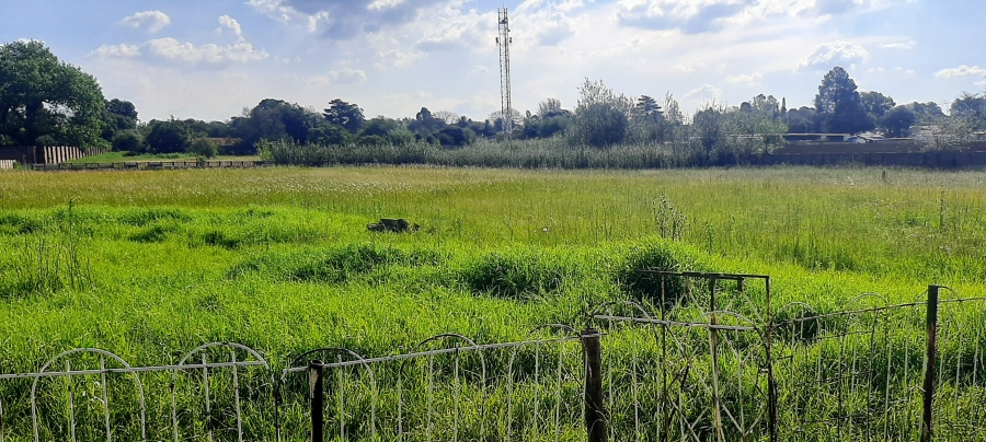 7 Bedroom Property for Sale in Bredell Gauteng