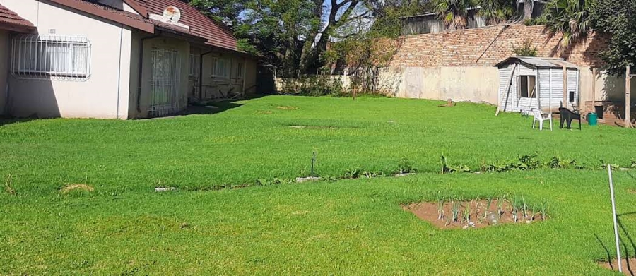 7 Bedroom Property for Sale in Bredell Gauteng