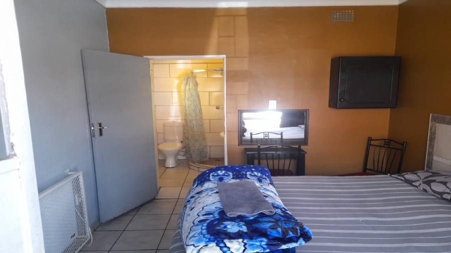 6 Bedroom Property for Sale in Vanderbijlpark CW 2 Gauteng