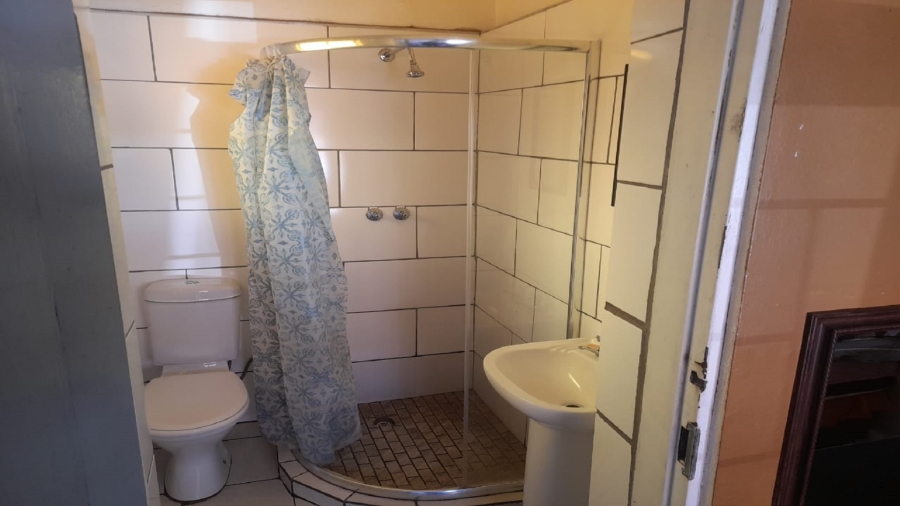 6 Bedroom Property for Sale in Vanderbijlpark CW 2 Gauteng