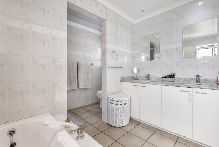 4 Bedroom Property for Sale in Melville Gauteng