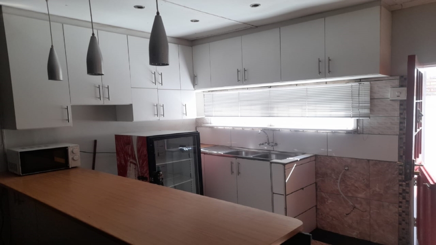 10 Bedroom Property for Sale in Vanderbijlpark CW 2 Gauteng