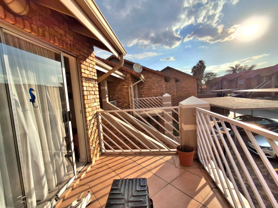 2 Bedroom Property for Sale in Beyers Park Gauteng