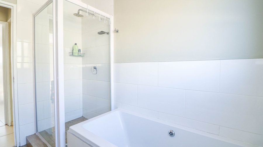 2 Bedroom Property for Sale in Bryanston West Gauteng