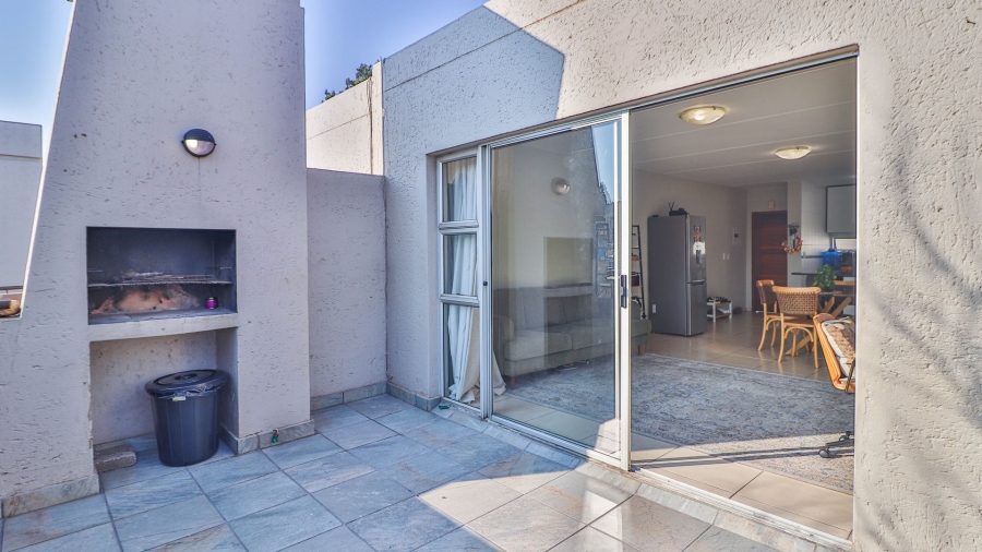 2 Bedroom Property for Sale in Bryanston West Gauteng