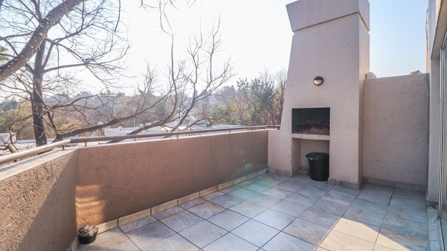 2 Bedroom Property for Sale in Bryanston West Gauteng