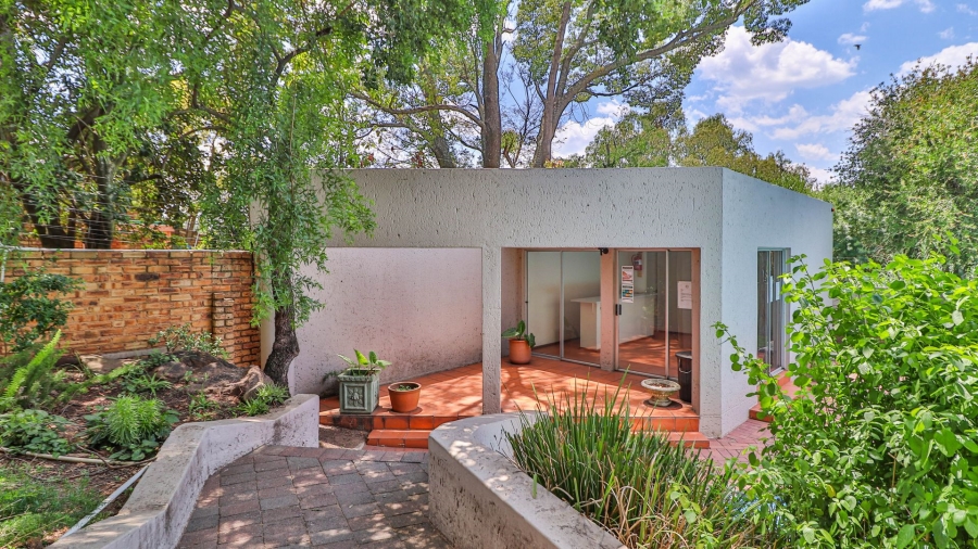 2 Bedroom Property for Sale in Bryanston West Gauteng