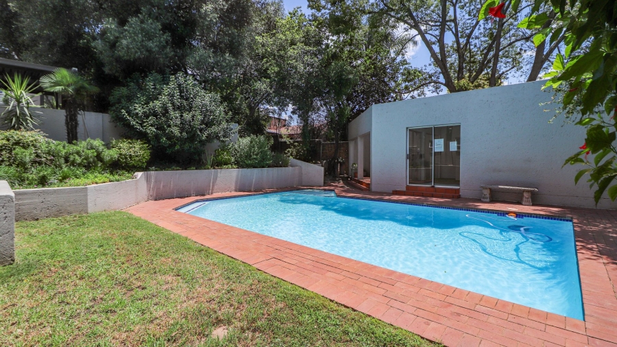 2 Bedroom Property for Sale in Bryanston West Gauteng