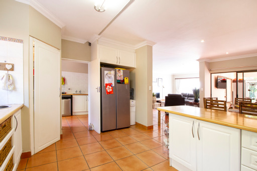 To Let 3 Bedroom Property for Rent in Erasmuskloof Gauteng