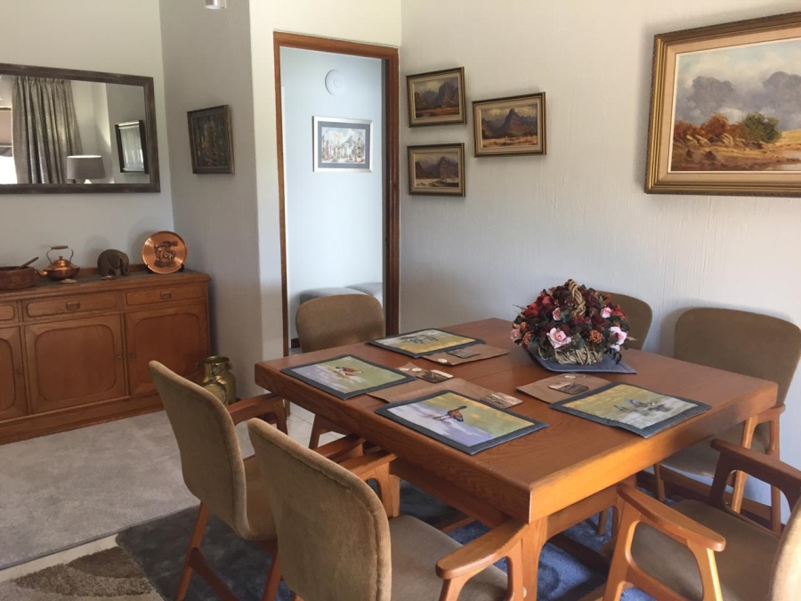 To Let 2 Bedroom Property for Rent in Bedfordview Gauteng