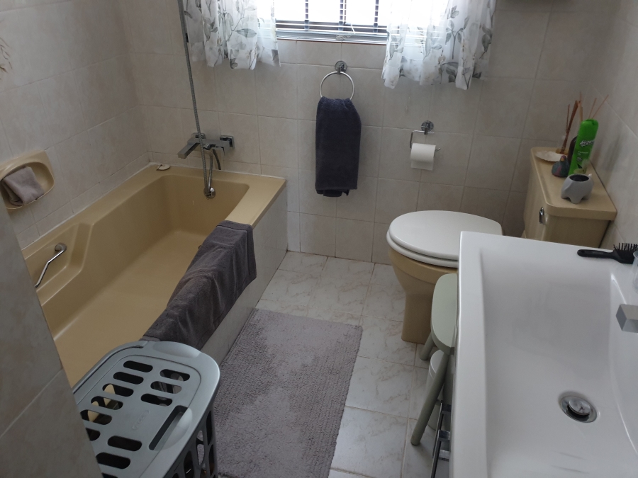 To Let 2 Bedroom Property for Rent in Bedfordview Gauteng