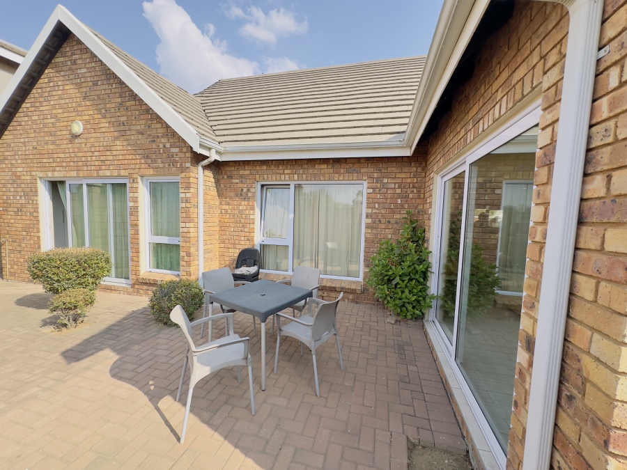 3 Bedroom Property for Sale in Sharon Park Gauteng