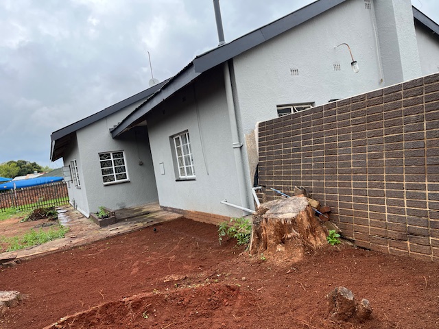 4 Bedroom Property for Sale in Edendale Gauteng