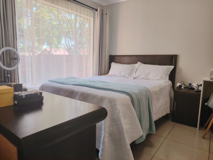 3 Bedroom Property for Sale in Noordwyk Gauteng