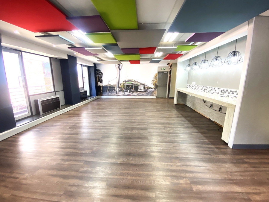 Commercial Property for Sale in Randjespark Gauteng