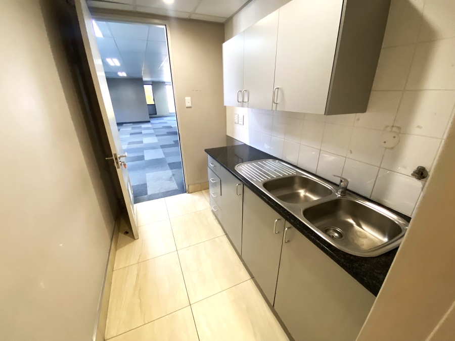 Commercial Property for Sale in Randjespark Gauteng