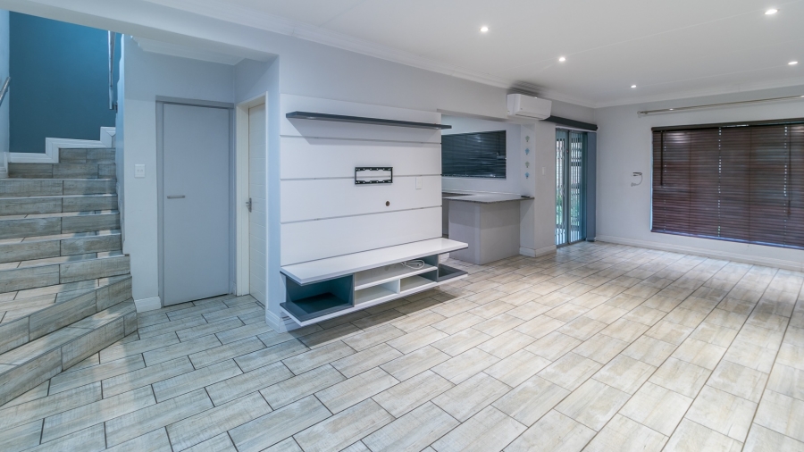 3 Bedroom Property for Sale in North Riding Gauteng