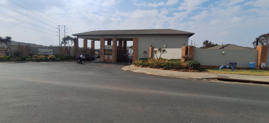 2 Bedroom Property for Sale in Noordwyk Gauteng