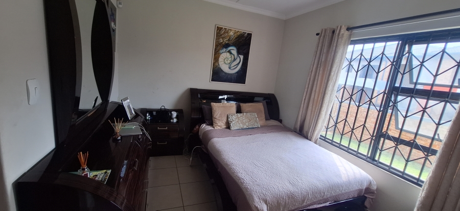 2 Bedroom Property for Sale in Noordwyk Gauteng