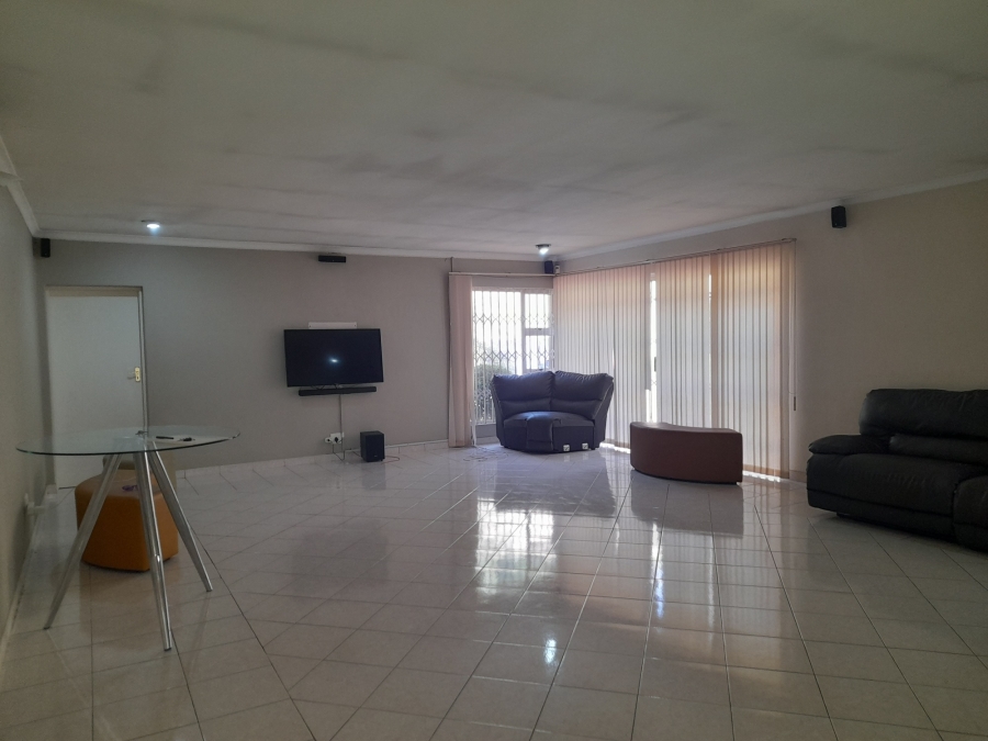 4 Bedroom Property for Sale in Bassonia Gauteng