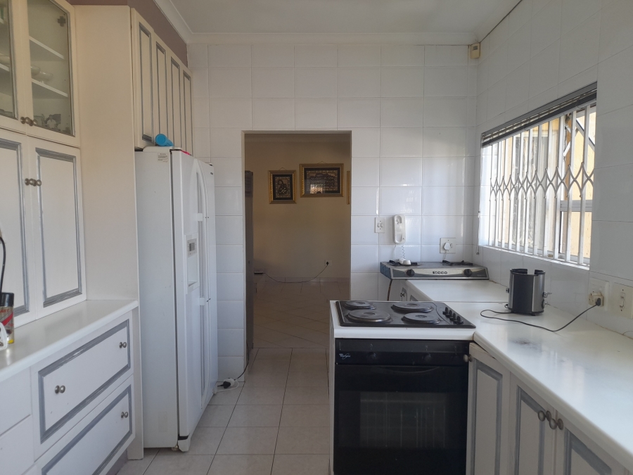 4 Bedroom Property for Sale in Bassonia Gauteng