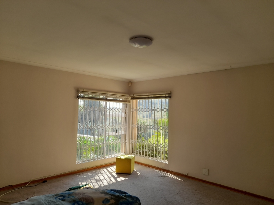 4 Bedroom Property for Sale in Bassonia Gauteng