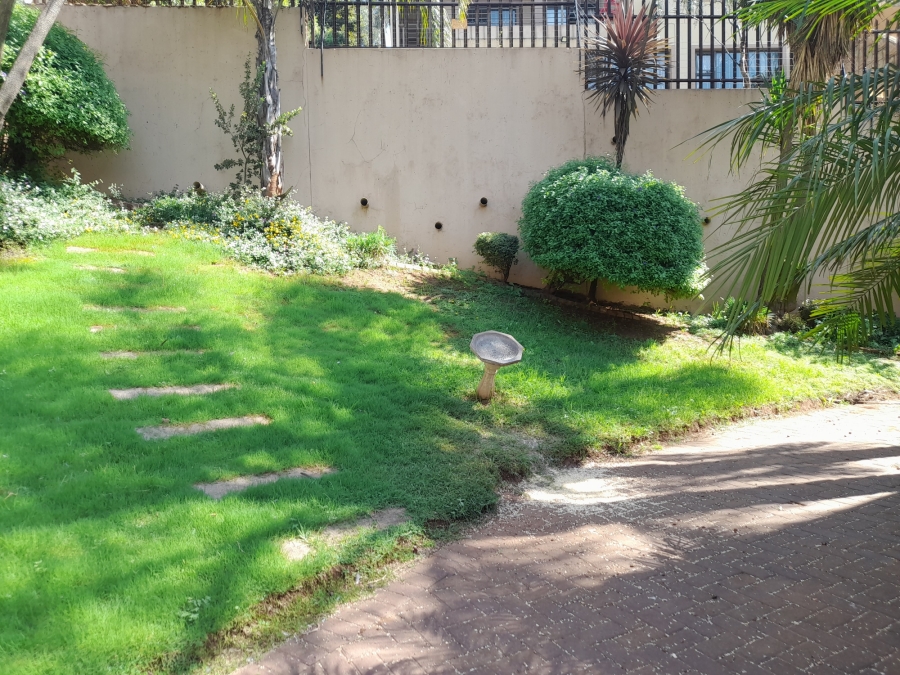 4 Bedroom Property for Sale in Bassonia Gauteng