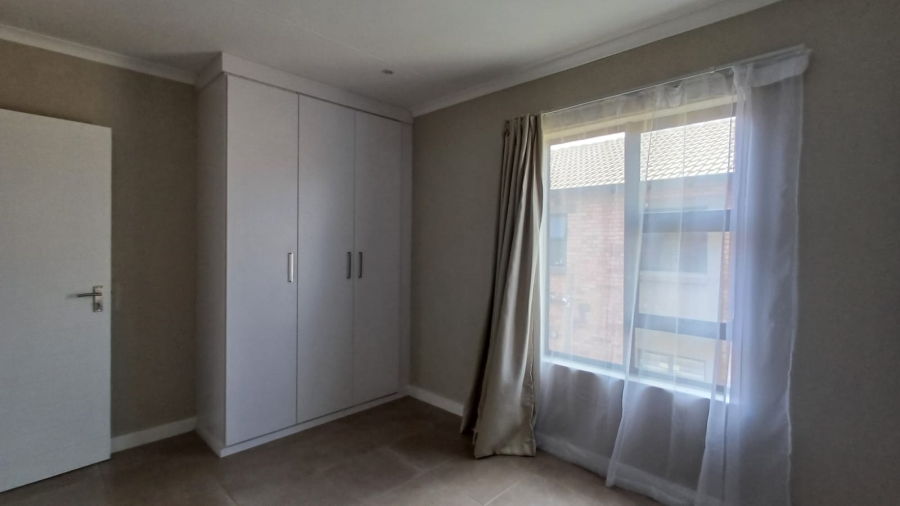 To Let 2 Bedroom Property for Rent in Albertsdal Gauteng