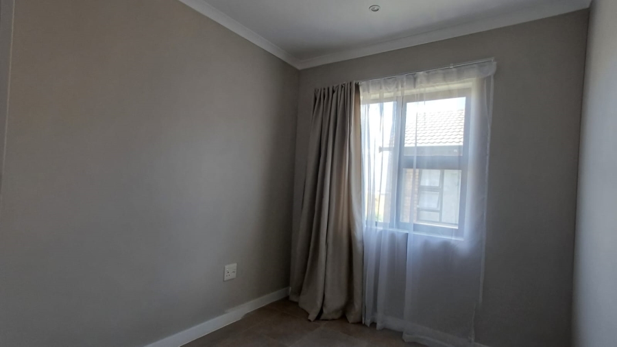 To Let 2 Bedroom Property for Rent in Albertsdal Gauteng