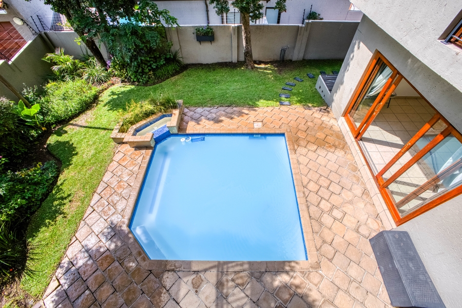 4 Bedroom Property for Sale in Magaliessig Gauteng