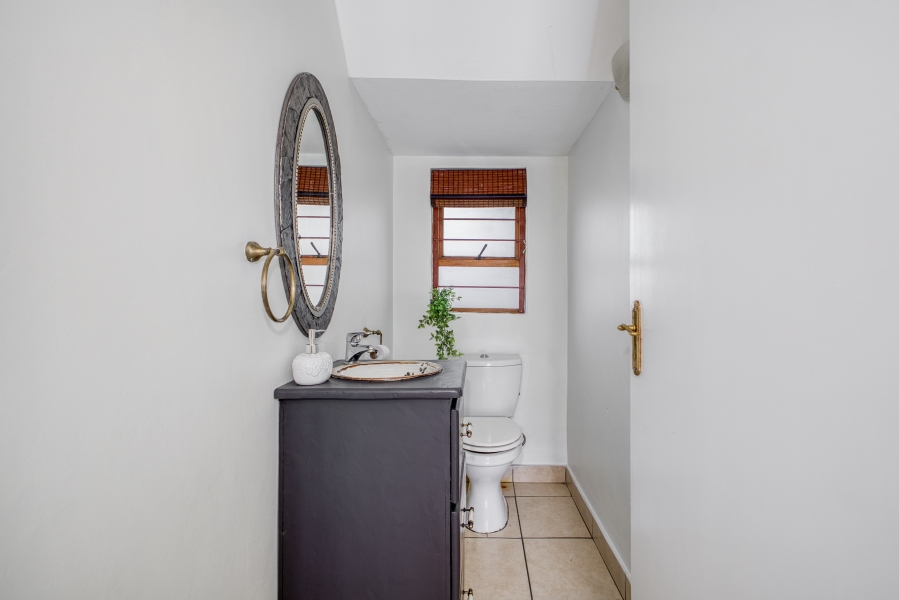 4 Bedroom Property for Sale in Magaliessig Gauteng