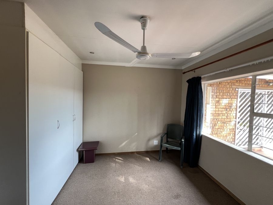 To Let 3 Bedroom Property for Rent in Brackenhurst Gauteng