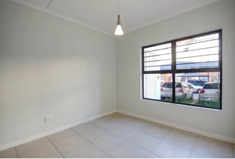 To Let 3 Bedroom Property for Rent in Olivedale Gauteng