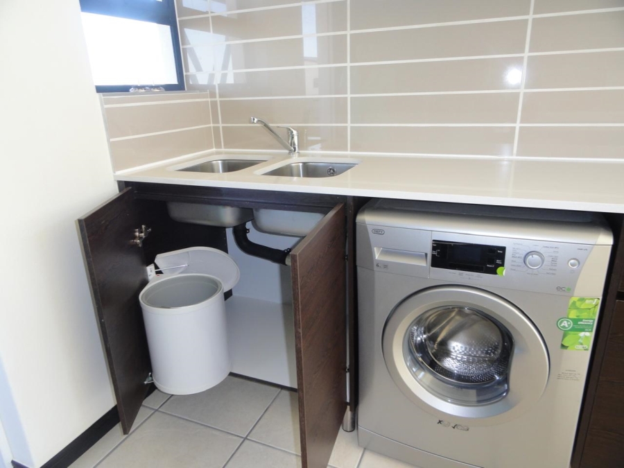 2 Bedroom Property for Sale in Greenstone Hill Gauteng